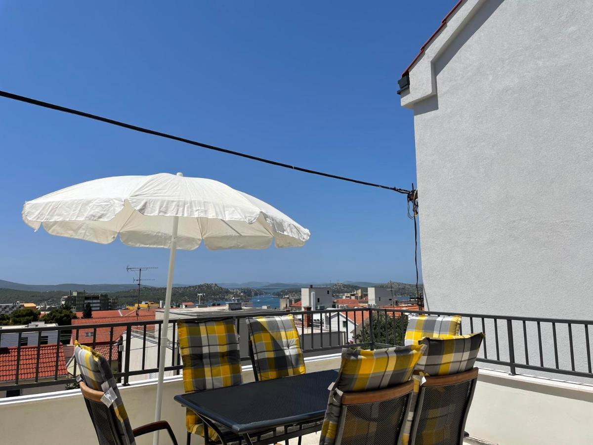 Apartment Simaris - Spacious With Terrace And Sea View ชิเบนิก ภายนอก รูปภาพ