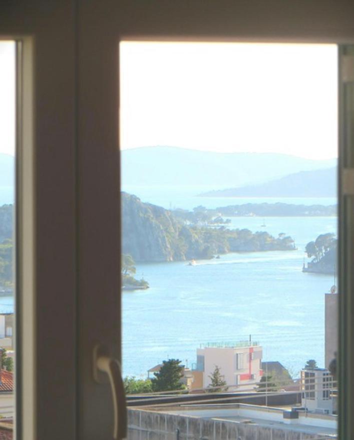 Apartment Simaris - Spacious With Terrace And Sea View ชิเบนิก ภายนอก รูปภาพ