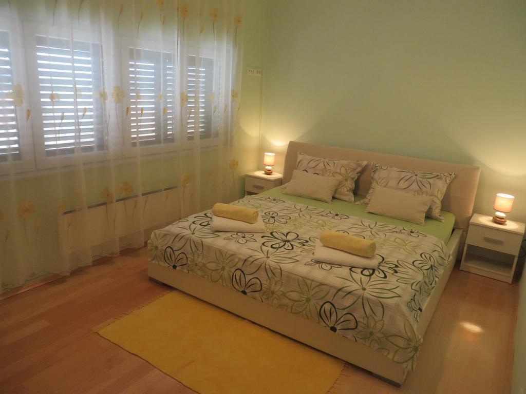 Apartment Simaris - Spacious With Terrace And Sea View ชิเบนิก ภายนอก รูปภาพ