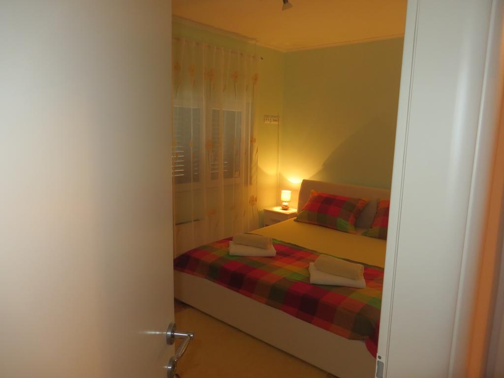 Apartment Simaris - Spacious With Terrace And Sea View ชิเบนิก ภายนอก รูปภาพ