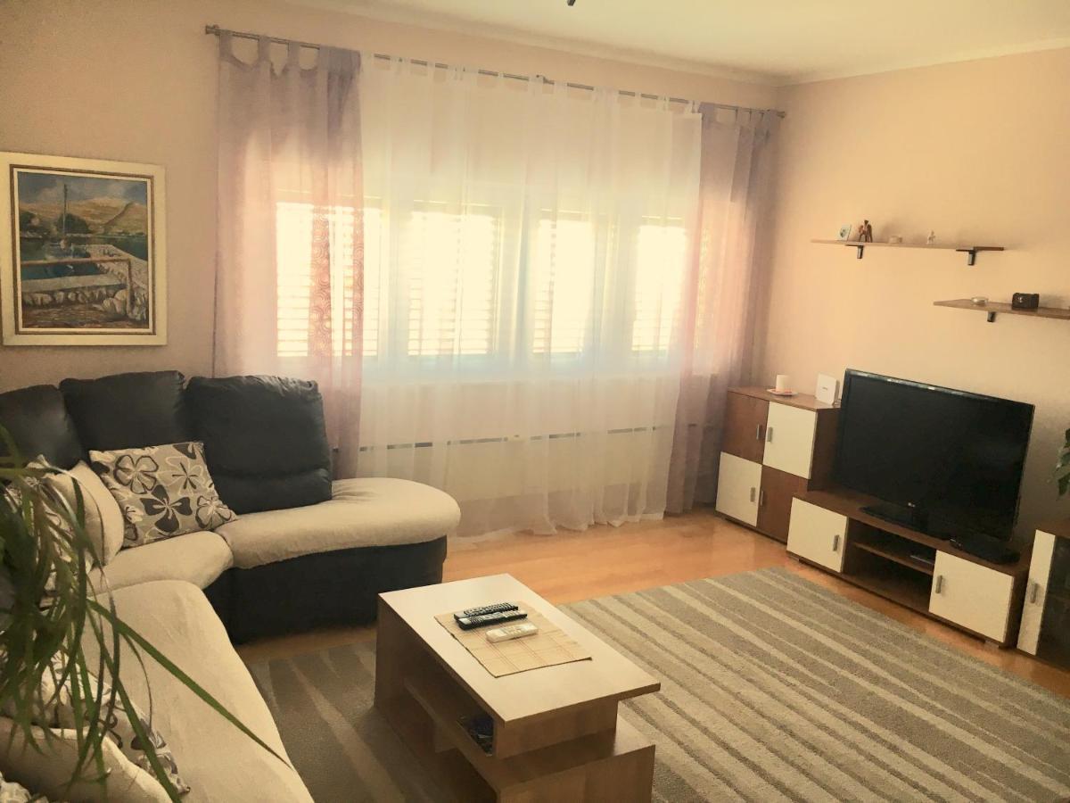 Apartment Simaris - Spacious With Terrace And Sea View ชิเบนิก ภายนอก รูปภาพ